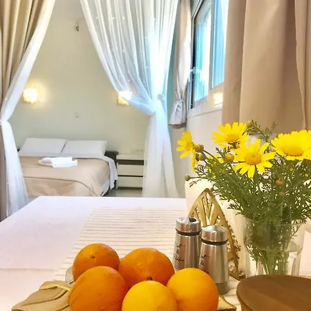 Semiramis Suites With Pool Kalamata Exterior photo