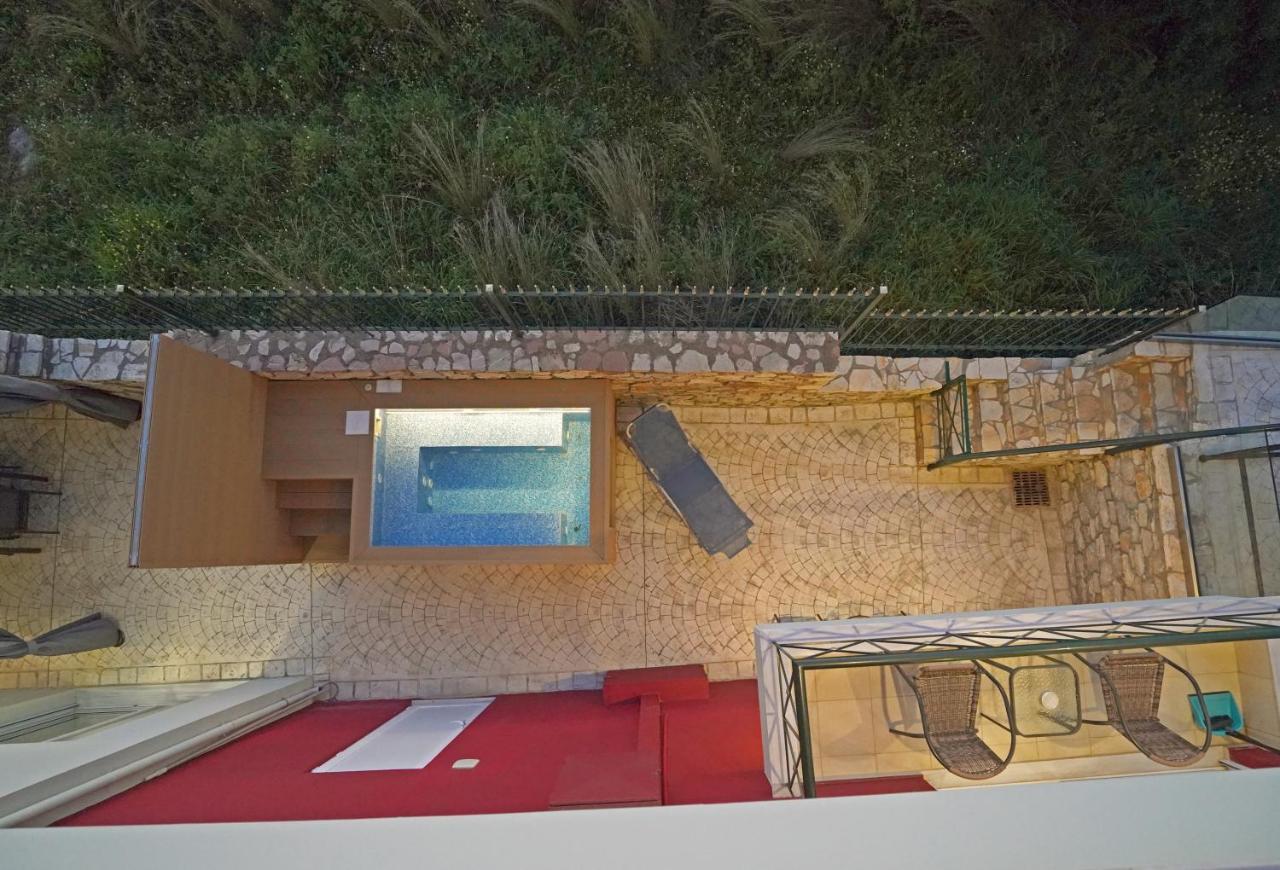 Villa Semiramis With Pool Kalamáta
